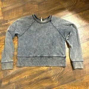 NWOT Gap sweater size medium